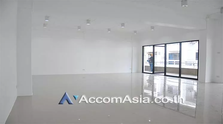 5  Office Space For Rent in Sukhumvit ,Bangkok BTS Phra khanong at Park Avenue AA13947